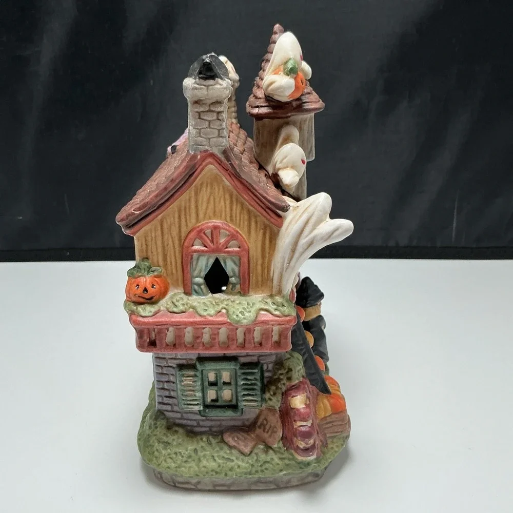Vtg Ghoulsville Pumpkin Factory Halloween House Porcelain W/ Box - House Only